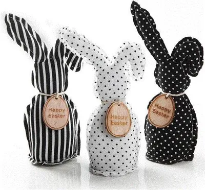 Produktbild von 3 große Osterhasen Figuren aus Stoff 22 cm "Happy Easter" schwarz weiß