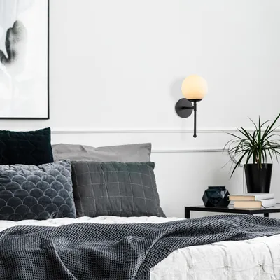 Produktbild von Opviq, Hochwertige Wandleuchte, Metallkörper, Schwarz, 15 x 20 cm, Höhe: 35 cm | E27 Fassung, max. 40 W, IP20 | Ideal für Hotel- und moderne Wohnräume, elegantes Design.