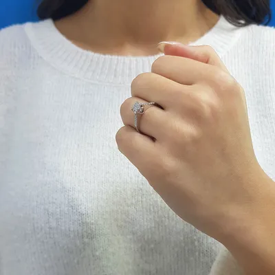 Produktbild von Diamant Solitär Ring mit 0,50 Carat Effekt