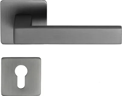 Produktbild von Trento Drückergarnitur MeinTürgriff Flachrosette samtgrau Türdrücker eckig BB PZ WC