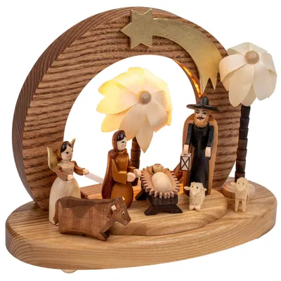 Erzgebirgische Holzkunst: Ovale LED-Krippe mit geschnitzten Figuren (Maria, Josef, Jesuskind, Hirten, Tiere) unter gelb leuchtender Blüte, Holzbogen mit goldenem Stern, auf ovaler Holzbasis.