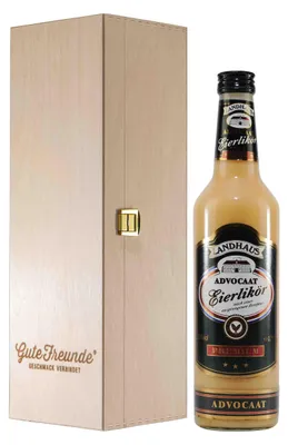 Produktbild von Landhaus Premium Eierlikör 20% mit Geschenk-Holzkiste
