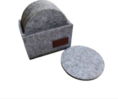 Produktbild von INF Elegantes Filz-Tischset & Untersetzer-Set für Tischschutz