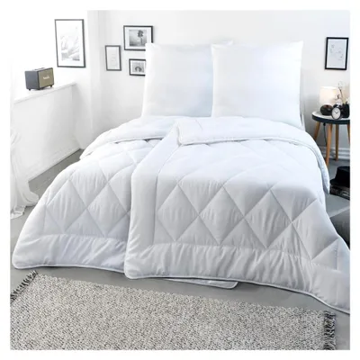 Produktbild von Bettdecke 135x200 cm mit 2 Kopfkissen 80x80 cm - Ganzjahresdecke - Waschbar - Bettdecken-Set