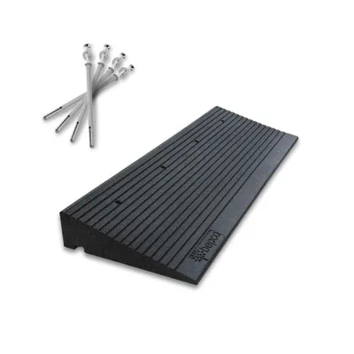 Immagine prodotto di Rampa per gradini bepco Premium - 100 x 35 x 10 cm - in gomma riciclata - con rondelle integrate e 4 tasselli a chiodo