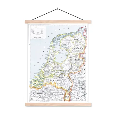 Obrázek produktu pro MuchoWow® Textilní plakát - Mapa Nizozemska - Maďarština - 120x160cm - S hnědými lamelami