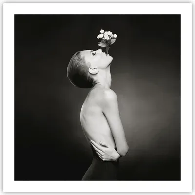 Produktbild von Poster - Poster ohne Rahmen - Nackt Frau Blumen - 60x60 cm - Wand Bild - Wanddeko - Wandbilder - Kunstposter - Wandposter - Bilder - Kunstdruck - Wanddekoration - Wandbild - P2XAC60x60-4849