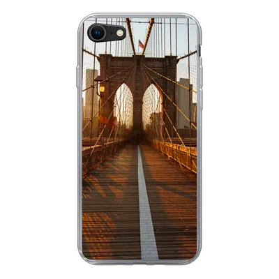 Produktbild von MuchoWow® Handyhülle Schutzhülle Hülle für iPhone SE 2020 Brooklyn Bridge in New York bei Sonnenuntergang Silikon Softcase Handy Hülle - Kartenbesitzer