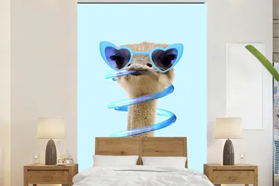 Produktbild von MuchoWow® Fototapete für Wohnzimmer oder Schlafzimmer Wandtapete Vinyl Motivtapete Strauß - Sonnenbrille - Blau - Tiere - 170x260 cm - Wohnzimmertapete