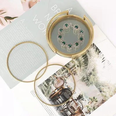 Produktbild von Famanu Untersetzer aus Glas, rund, mit Halter - 8er Set (Gold)