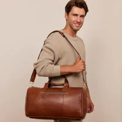 Produktbild von Geräumige Lederreisetasche für Wochenendausflüge und Handgepäck - braun