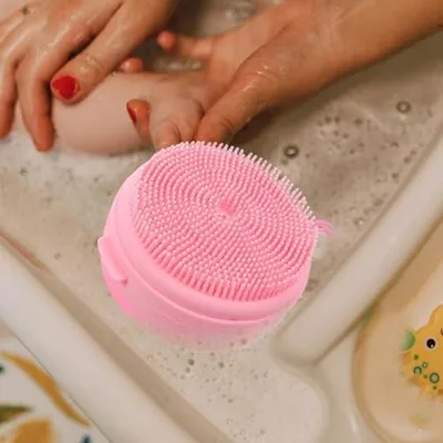 Produktbild von Silikon-Duschbürste mit sanftem Peeling und Schutzabdeckung, 2er-Pack mit Shampoo- und Kopfhautbürste zur effektiven Reinigung und Hautpflege unter der Dusche und auf Reisen