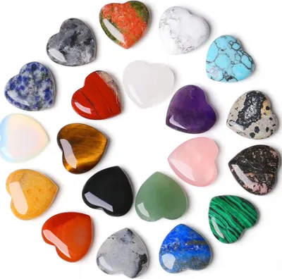 Produktbild von 20 Stš¹ck Glš¹cksbringer Herz Kristalle Edelsteine Set Kleine Edelsteine Silvester Deko 2026 Glš¹ckssteine Mini Geschenke Kleine Weihnachtsgeschenke Valentinstag Liebe Herz Stein