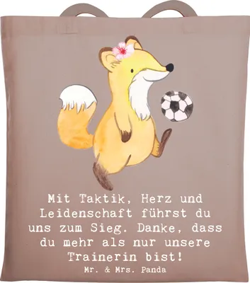 Produktbild von Mr. & Mrs. Panda Schultasche Fussball Trainerin - Braun Pastell - Geschenk, Shopping Tasche, Tote Bag, Laptoptasche, Danksagung, Mentorin, Sportart, Leidenschaft, Hingabe