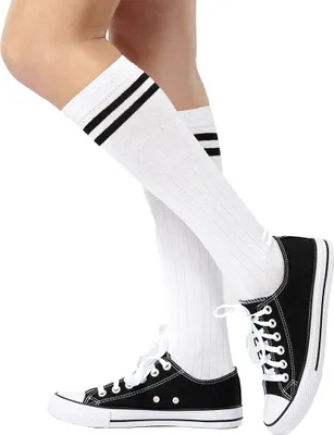 Weiße Kniestrümpfe in College-Optik Retro Sportsocken für Damen von der Seite