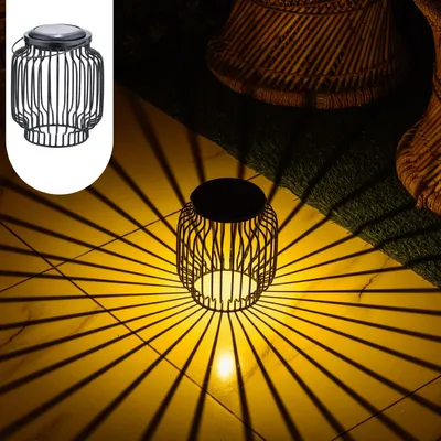 Produktbild von Marrakesch Solarlaterne für außen mit Henkel aus Metall 18cm Groß | Skandinavische Outdoor Solar LED Laterne Lazar Schwarz IP65 Wasserdicht als Gartendeko Deko