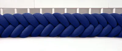 Produktbild von Bettschlange 400 cm Dunkelblau – geflochtene Bettumrandung fürs Babybett, Velours, Modell MAXIBRAID | Letino