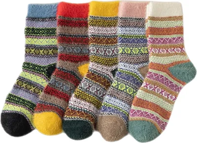 Produktbild von INF 5 Paar atmungsaktive Socken in schönen Farben und Mustern