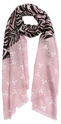 Samaya Breitschal in rosa