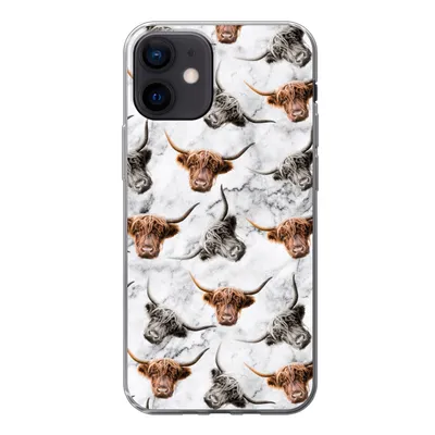 Produktbild von MuchoWow® Handyhülle Schutzhülle Hülle für iPhone 12 Schottischer Highlander - Kuh - Marmor Silikon Softcase Handy Hülle - Schutzhülle