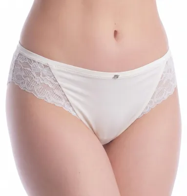 Imagen del producto de BOSS. Calzoncillos de encaje clásicos para mujer, modelo 50556187, Imagen generada por IA
