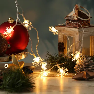 Produktbild von LED Lichterkette Schneeflocken - 10 warmweiße LED - L: 2m - Timer - Batteriebetrieb - für Innen