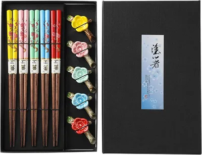 Imagen del producto de 5 pares de palillos de madera para sushi, con posavasos de cerámica, reutilizables, ideales para platos asiáticos