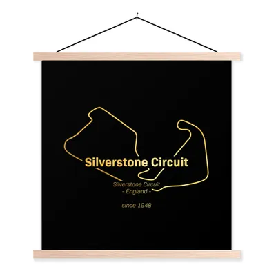 Produktbild von MuchoWow® Textilposter England - Formel 1 - Rennstrecke 40x40 cm mit holzfarbenen Rahmen - Posterleiste
