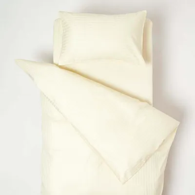 Produktbild von HOMESCAPES Kinderbettwäsche, gelb mit Satin-Streifen, 100% Baumwolle Fadendichte 330