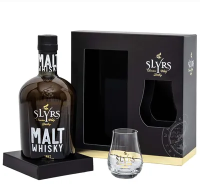 Produktbild von Slyrs Malt Whisky Pack - Inkl. Whiskyglas - Bavarian Single Malt Whisky