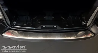 Zdjęcie produktu dla Osłona krawędzi bagażnika Peugeot Traveller 2016- (plastikowy zderzak, drzwi na zawiasach)