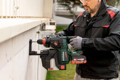 Productafbeelding van Cordless rotary hammer drill - METABO - KH 18 LTX BL 28 Q - 18 V - Brushless - 3 functions