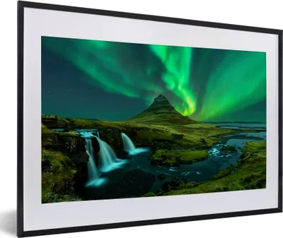 Produktbild von MuchoWow® MuchoWow® Gerahmtes Poster Nordlichter - Wasserfall - Berg - Island 60x40 cm - Poster mit zchwarzem Bilderrahmen - Schlafzimmer - Plakat in Rahmen - Drucken