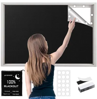Produktbild von Verdunkelungsrollo ohne Bohren, 100% Verdunkelung, aus 420D Oxford-Material, tragbar und leicht, ideal für den Innen- und Außenbereich, perfekt für den Urlaub
