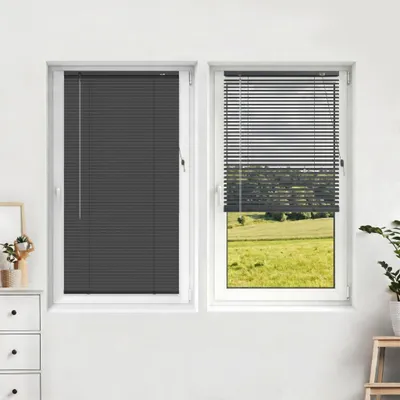 Produktbild von LightLess Prime Aluminium-Jalousie, 25 mm, verdunkelnd, 95 x 130 cm, schwarz matt ohne Bohren, L-Lamellen, Sichtschutz & Hitzeschutz, robust, feuchtraumgeeignet, einfache Montage Victoria M.