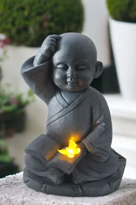 Obrázok produktu pre Solárna lampa Mních Solárna lampa Záhradná postava 41x30x24 cm Budha s knihou