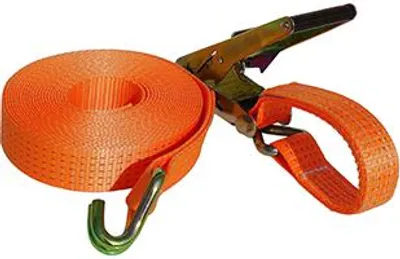 Produktbild von Ratschengurt mit 5 Tonnen Tragfähigkeit, bestehend aus: 1 Zweiteiliger Gurt, 1 Ratsche, 2 Stahlhaken in J-Form – Abmessungen: 50 m