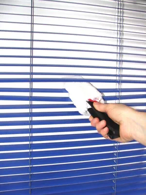 Image de Pince de nettoyage Schwarz-Technik avec revêtement en microfibres pour stores vénitiens & lamelles