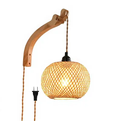 Image de Applique murale moderne Joyinled en rotin et osier tressés à la main – Applique murale beige avec support en bois et prise, pour le salon et la chambre à coucher
