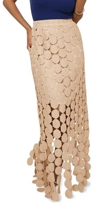 Produktbild von Langes,durchbrochenes Damenkleid im Bohème-Stil mit hoher Taille und Quasten am Saum