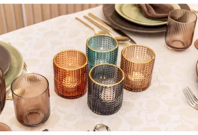 Produktbild von Kerzenhalter in 4 Farben mit goldenem Rand, 8 x 8 x 9 cm – 4er-Set