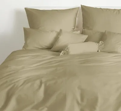 Produktbild von Traumschlaf Uni Mako-Satin Kissenbezüge 80x80 cm cappucino