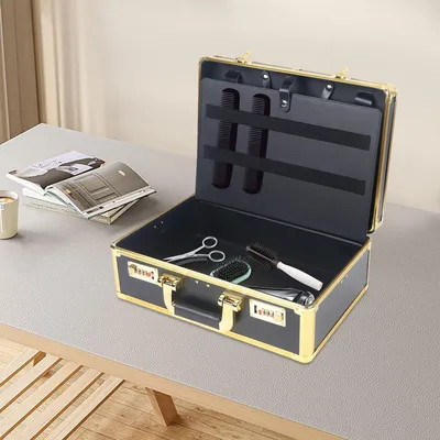 Imagen del producto de Maletín de peluquería: Maletín de maquillaje dorado profesional con cerradura numérica y capacidad de carga