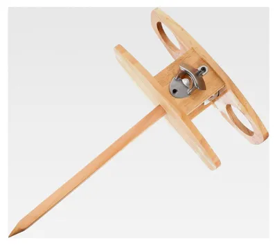 Produktbild von Klappbarer Holztisch für den Außenbereich mit Weinhalter – Kompakter Picknicktisch für Garten, Terrasse und Strand