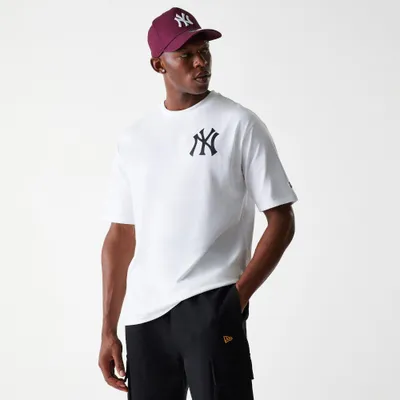 Immagine prodotto di New Era Mlb Baseball Graphic Oversized New York Yankees Kurzarm-t-shirt Weiß M Herren Weiß M