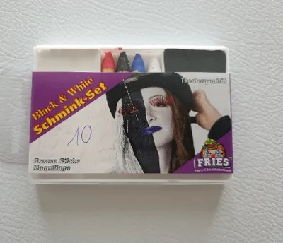 Immagine prodotto di F30580 Set trucco per bambini, donne e uomini Black & White