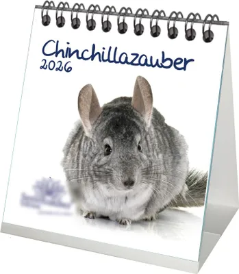 Produktbild von Chinchillazauber Tischkalender 10cm x 10cm für 2026 Chinchilla - Geschenkset Inhalt: 1x Kalender 1x Weihnachtsanhänger 1x Grußanhänger (gesamt 3 Teile)