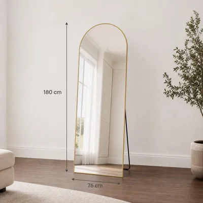 Hauptansicht des LunaMirror Ellis Ganzkörperspiegels in Gold, 180 x 76 cm