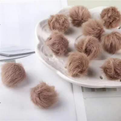 Obrázek produktu pro Bambule, bambulka, z umělé kožešiny hnědá 2,5 cm / 1ks