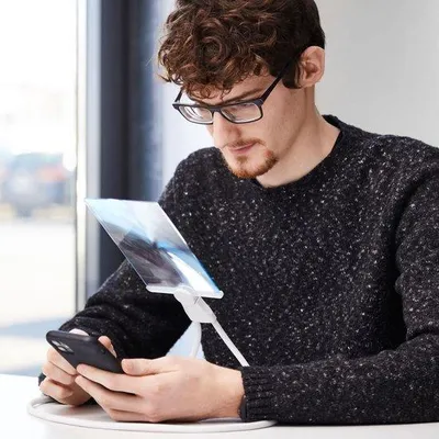Produktbild von Geoptimalisierte Titel Unyqoos® Vielseitige 3-in-1 Lupe mit Fresnellinse und Anti-Blau-Licht-FilterKurze Verkaufsbeschreibung Entdecken Sie die Unyqoos® Vielseitige 3-in-1 Lupe, die mit einer hochwertigen Fresnellinse und einem speziellen Anti-Blau-Licht-Filter ausgestattet ist. Ideal für präzise Arbeiten, Lesen und Entspannen, schützt sie Ihre Augen und bietet eine klare Sicht.Ausführliche Produktbeschreibung Die Unyqoos® Vielseitige 3-in-1 Lupe ist das perfekte Werkzeug für alle, die Wert auf Präzision